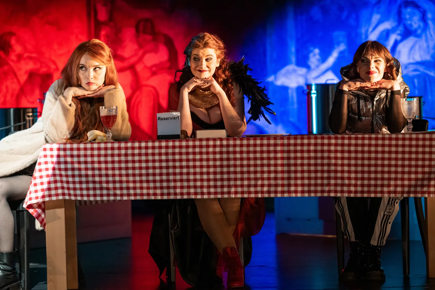 1Oper Halle, 3 Göttinnen